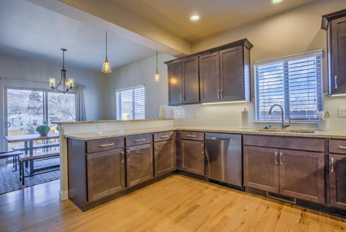 4Bd Westside Vacation Home W Space & Flexibility Colorado Springs Exterior photo